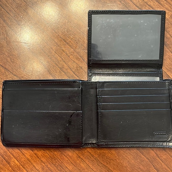 Coach leather wallet - Picture 3 of 4